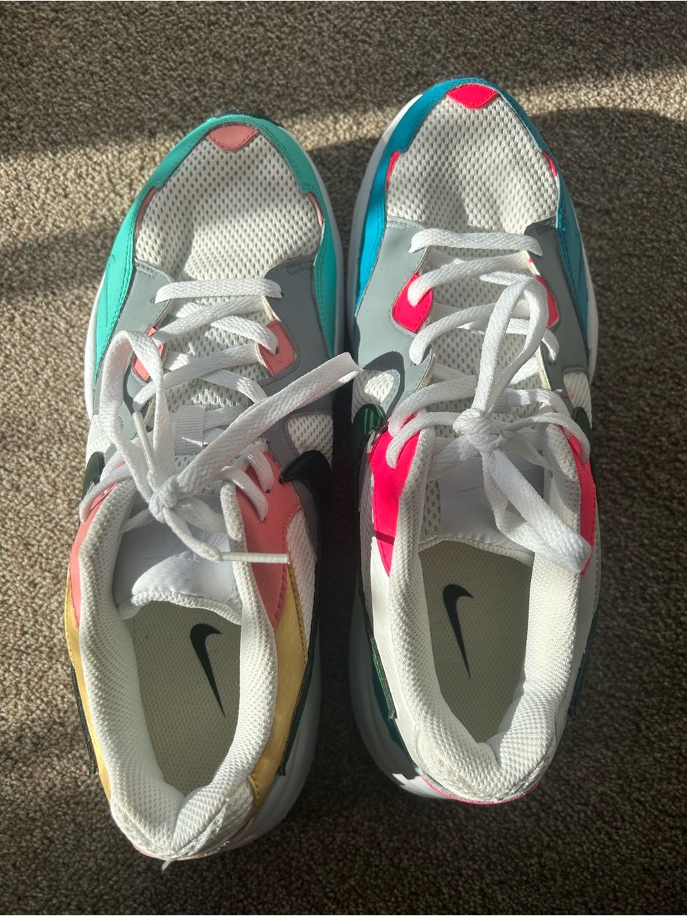 Hand painted custom nikes - Picture 4 of 5